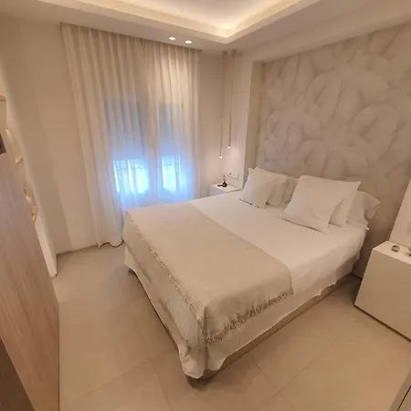 Апартаменти Ap Amar Deluxe Old Town *