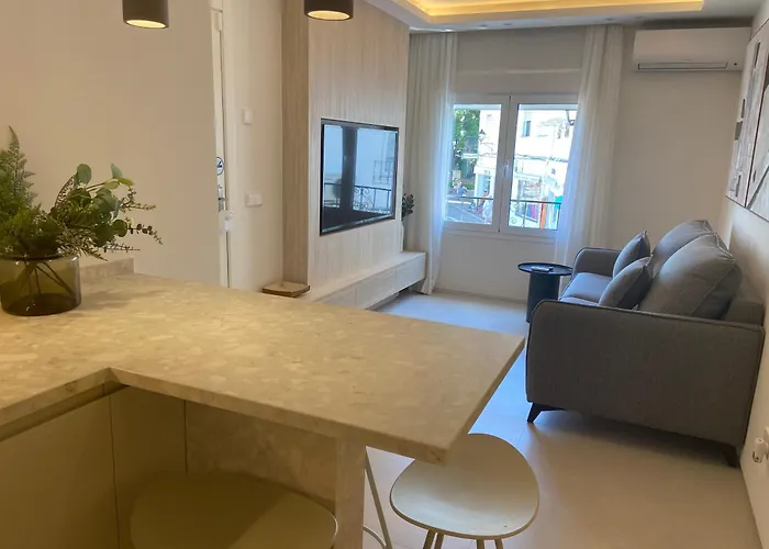 Апартаменти Ap Amar Deluxe Old Town *